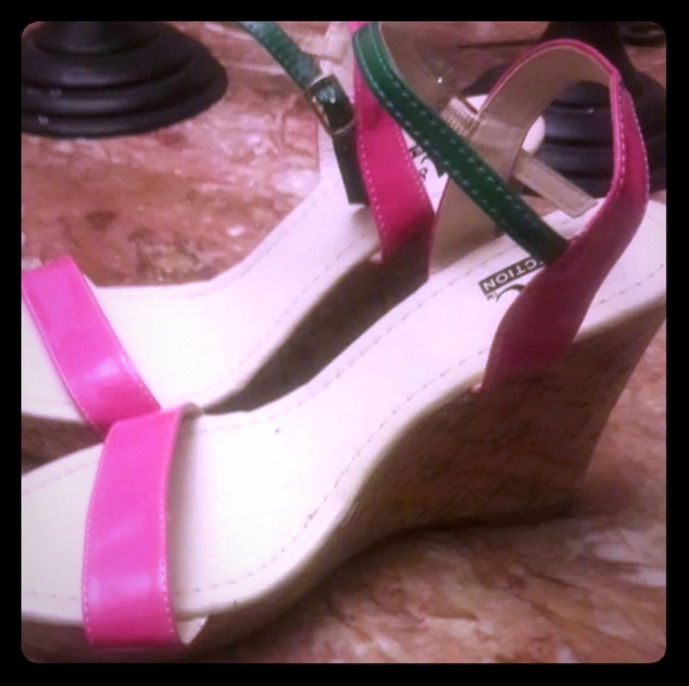 Woman  wedge sandals